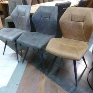 Home Mangohout meubelen met rustieke uitstraling in een industrieel interieur met natuurlijke houttinten en stoere design elemente