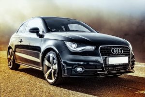 Checklist bij occasion kopen met aandachtspunten voor carrosserie, motor en onderhoud van tweedehandsauto