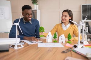 Home Bouw bewust met gebruikte charme: verweerde bakstenen, houten balken en moderne zonnepanelen voor duurzaam bouwen